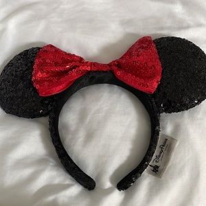 Authentic Disney Minnie Mouse Ears